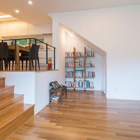 Guesthouse The Kims Seoul Bagian luar foto